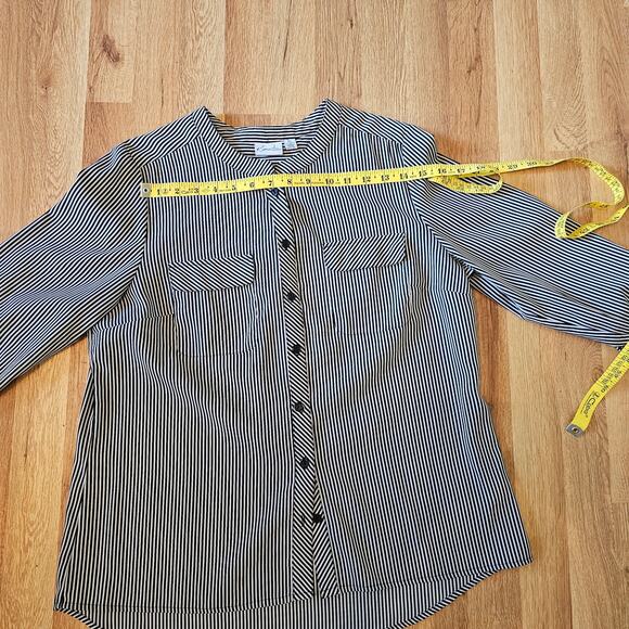 Kim Rogers Navy White Stripe Button down blouse with sleeve roll button closure - Picture 6 of 8